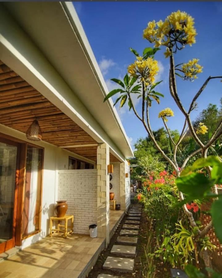 Surya Lombok Accommodation Selong Belanak Exterior foto